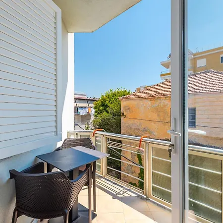 Modern Mirage Daire *
