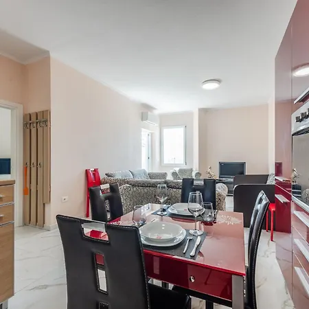 Modern Mirage *